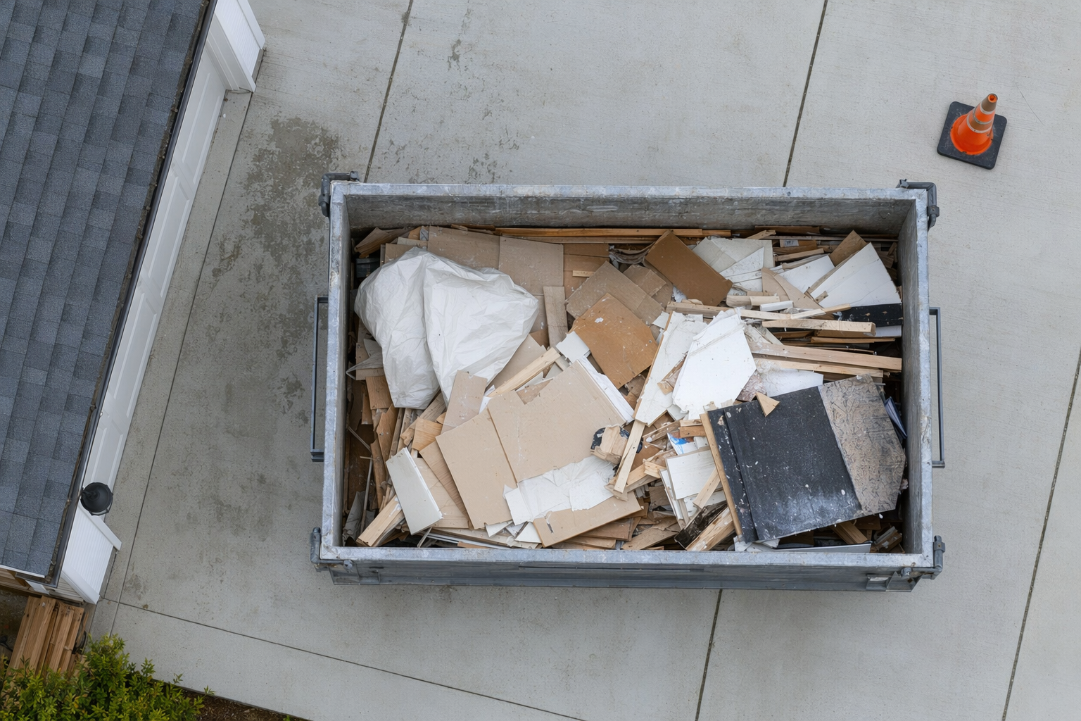 What’s inside the Dumpster Cost Comparison Guide (Free Download)